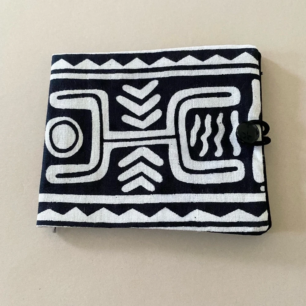 Tribal Abstract Black and White Material Wallet